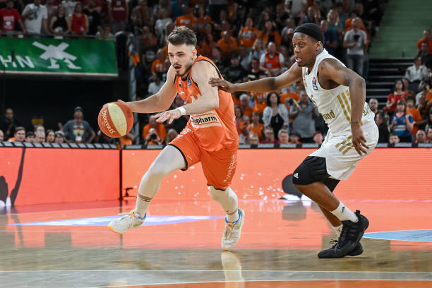 用攻势打法 用攻势打法