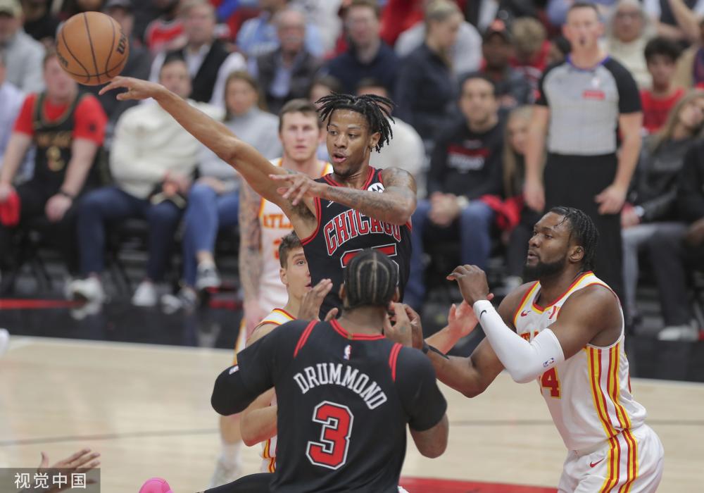 年首夺荷甲 年首夺荷甲